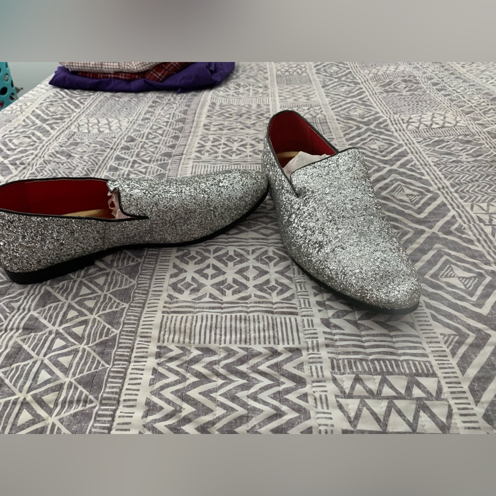 Mens Warehouse Dress Shoes. Sparkly, size 12, flexible, worn once to prom.
